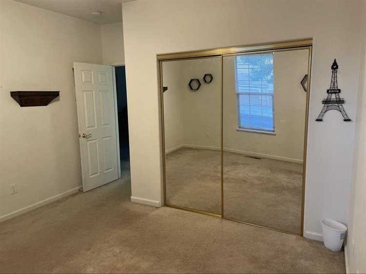 Lake House ~ Room for Rent.