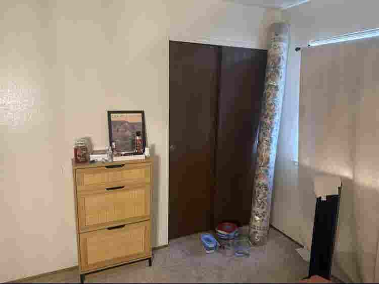 BEDROOM FOR RENT IN MIDTOWN!!!