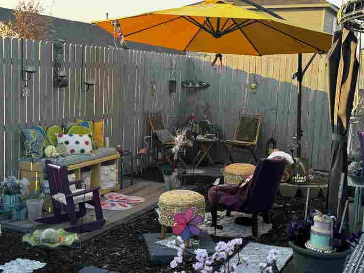 Retro Furnished Room + Utilities
