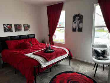 Modern Furnished Room + Utilities