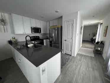 Modern Furnished Room + Utilities