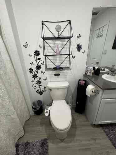 Retro Furnished Room + Utilities
