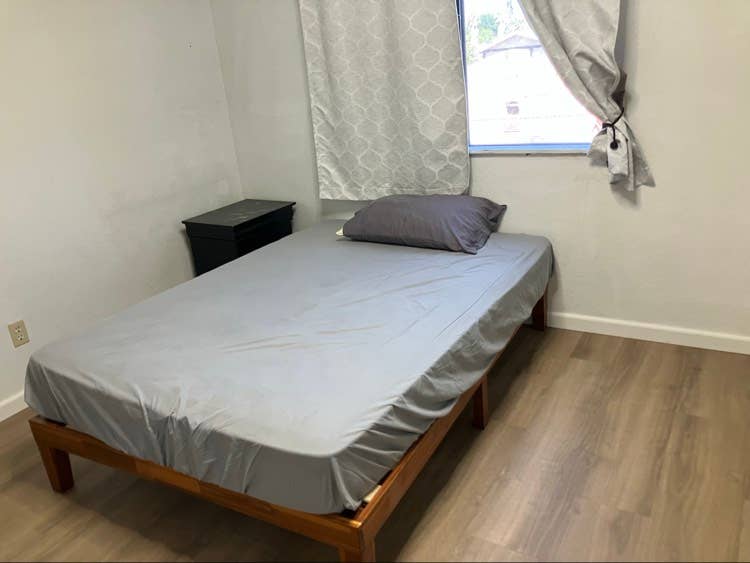 Room in Rosemead for rent.