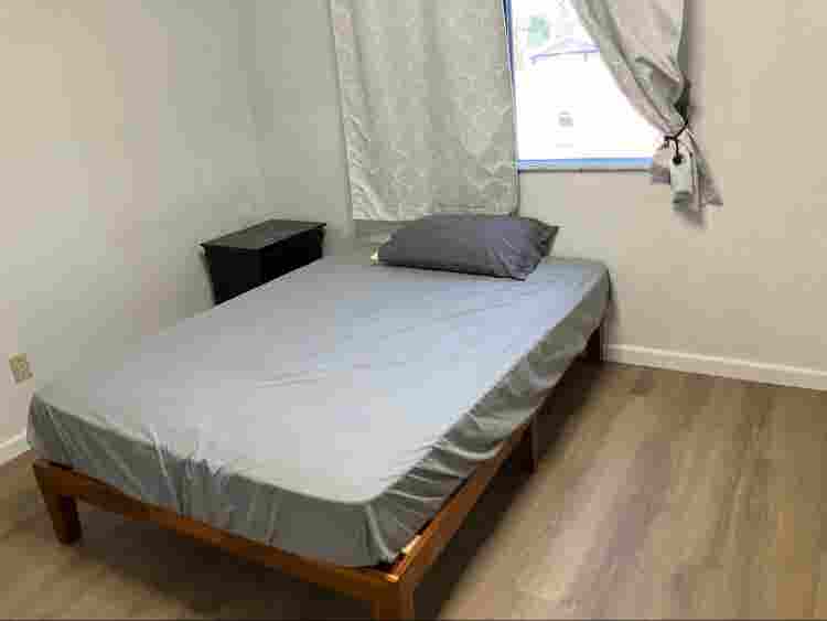 Room in Rosemead for rent.