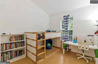 Rooms for Rent in Shared Townhouse