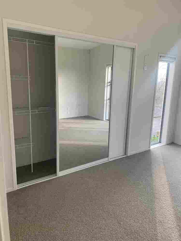 Large room + Ensuite-Hobsonville Pt