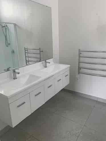 Large room + Ensuite-Hobsonville Pt