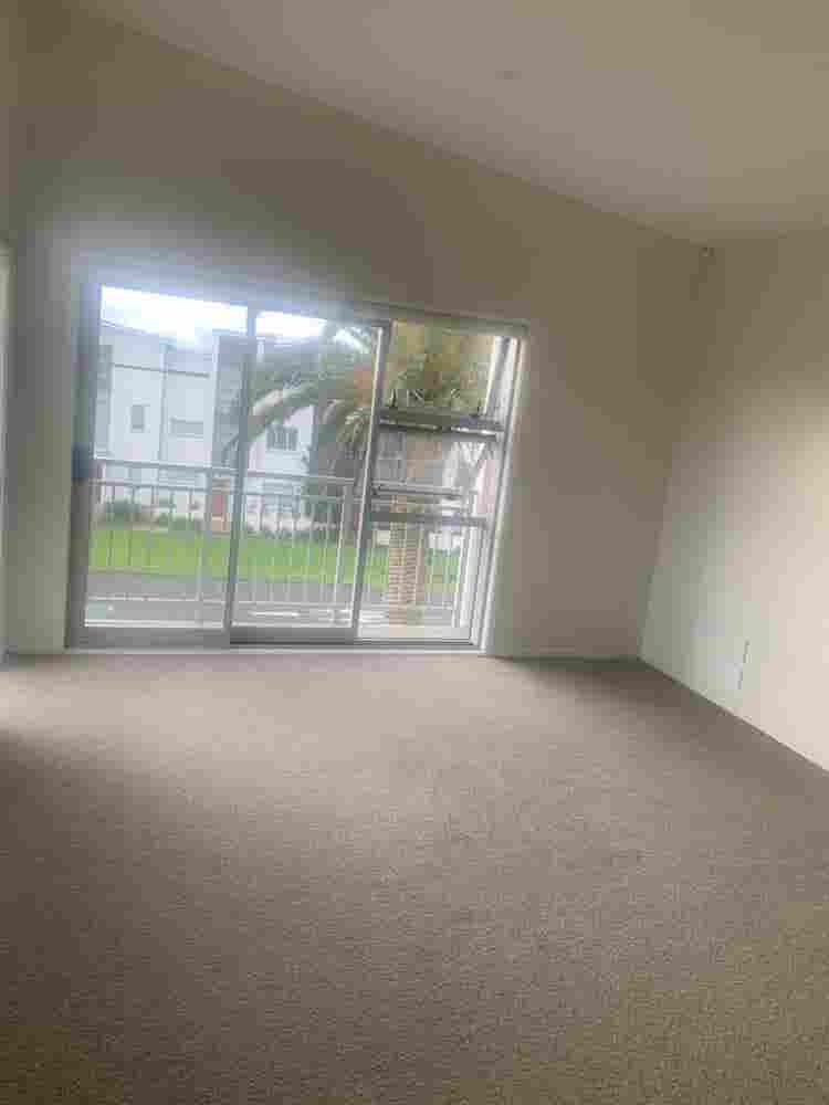 Large room + Ensuite-Hobsonville Pt