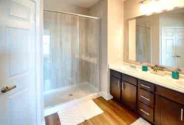 Short term sub lease available
