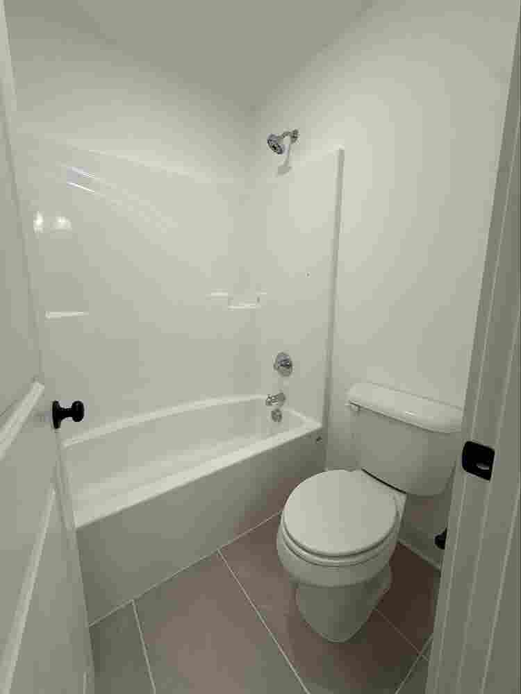 2 rooms for rent, new construction