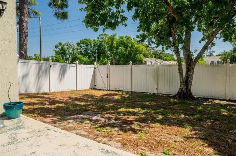 2 PRIVATE ROOMS AVAILABLE