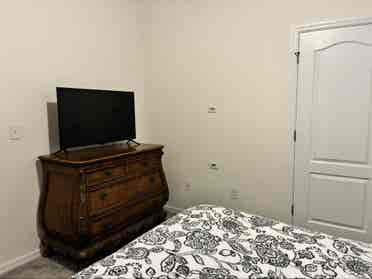 Beautiful Room for Rent in Waterset