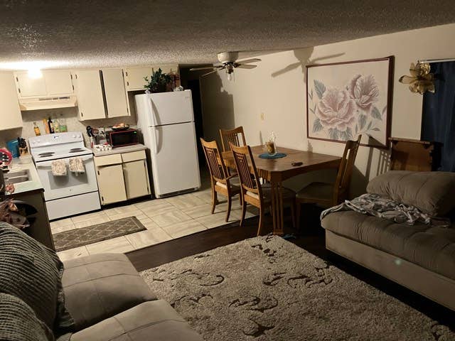 Budget Room Private Ent $Student