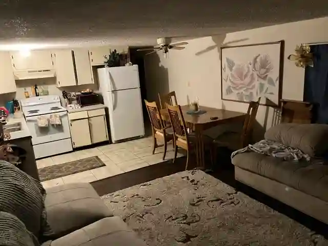 Budget Room Private Ent $Student