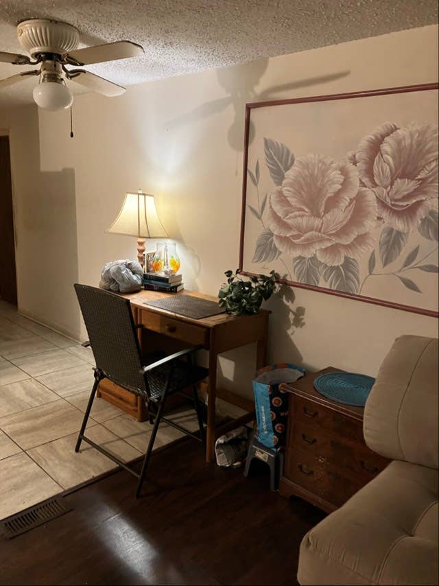 Budget Room Private Ent $Student