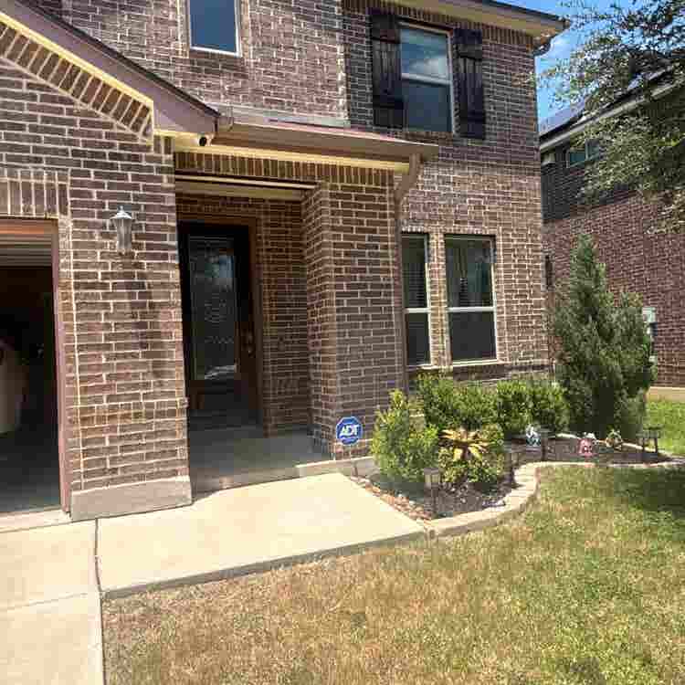 Large room for rent