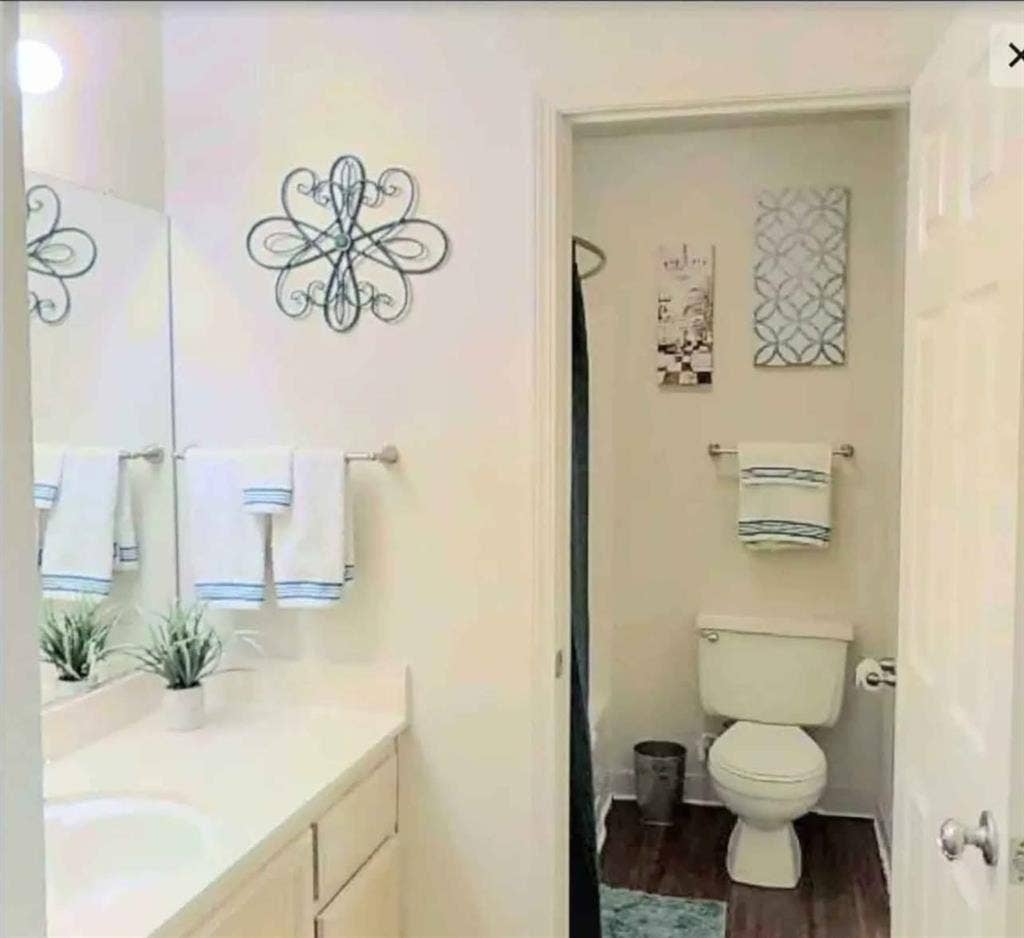 Cozy Private Room | $ Flat w/ Ut