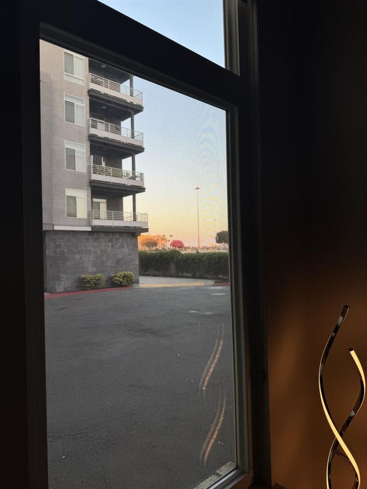 Luxury Room steps away from Stadium
