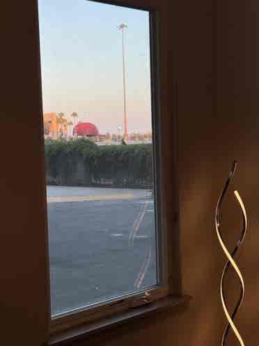 Luxury Room steps away from Stadium