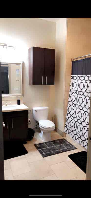 Luxury Room steps away from Stadium