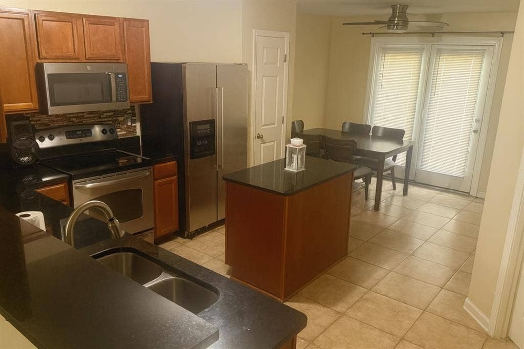 🏡 Furnished Rooms for Rent - 4 Br