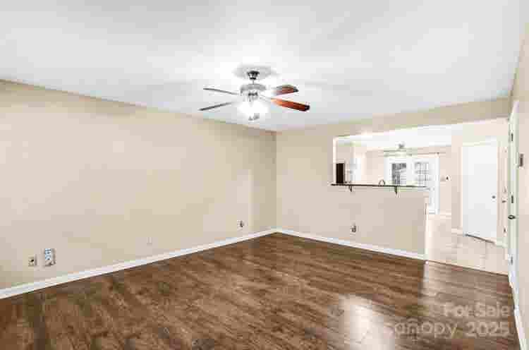 4 Bedrooms Available - Charlotte NC