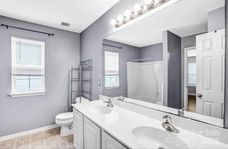 4 Bedrooms Available - Charlotte NC