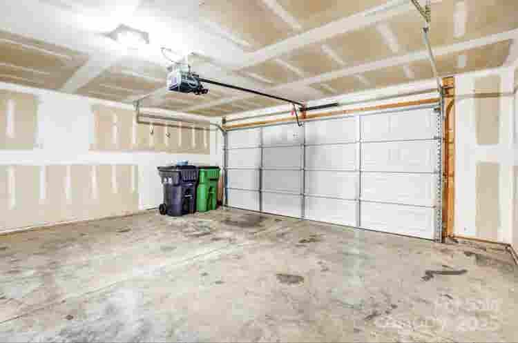 4 Bedrooms Available - Charlotte NC