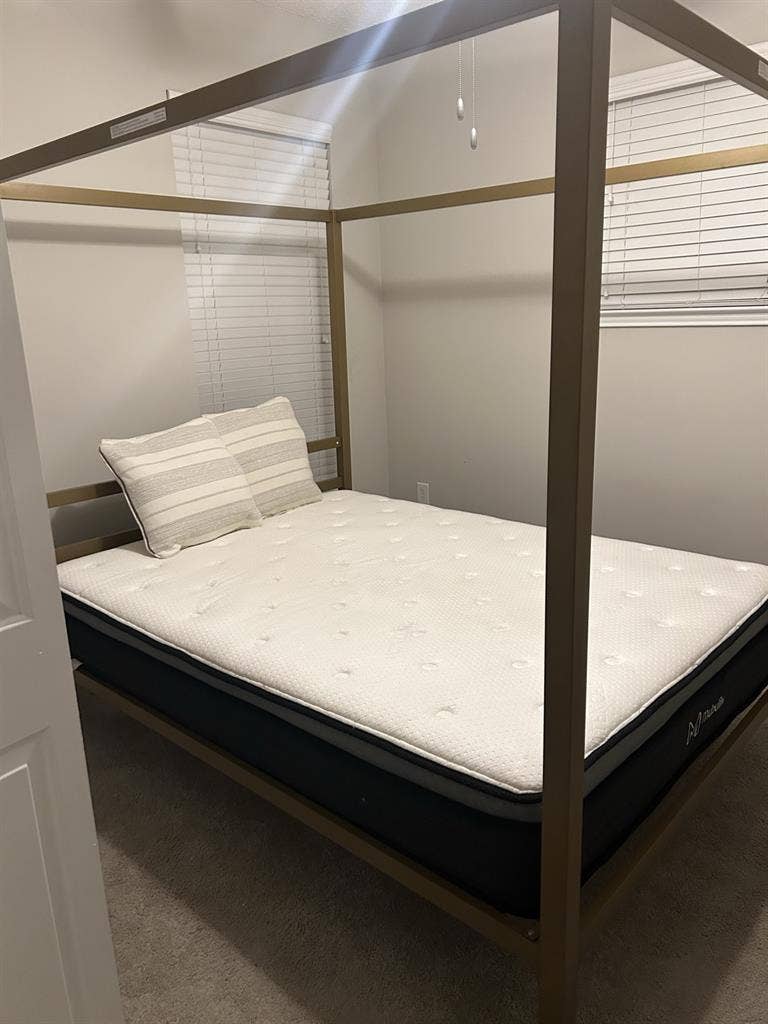 Cozy room for rent in Alpharetta