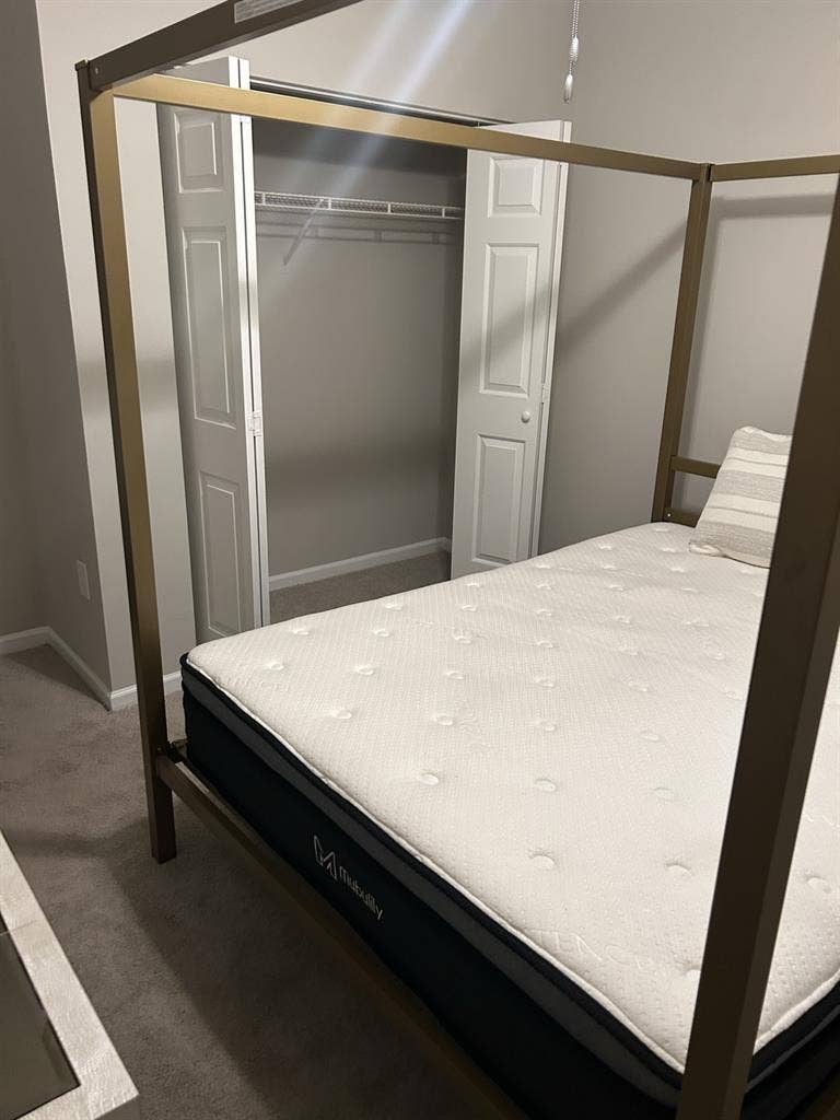 Cozy room for rent in Alpharetta