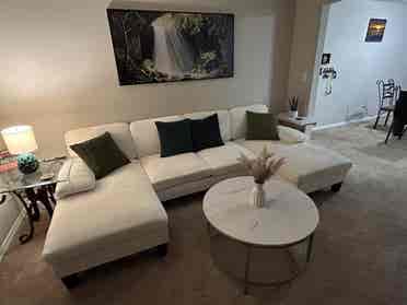 Looking for a roommate for my apt.