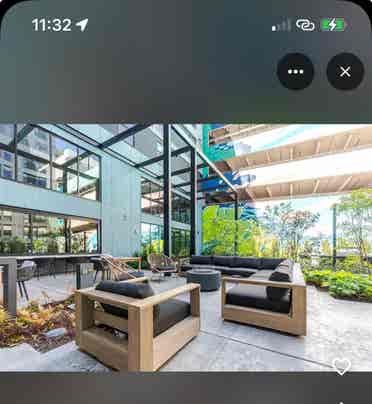 Looking for roommates to rent withh
