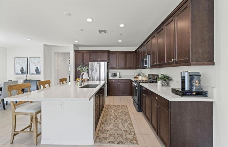 Room for rent in a beautiful house