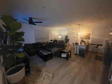 1 room available in 3 bedroom space