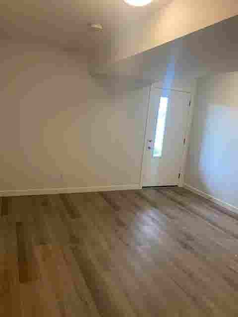 2-Bedroom witg Den Townhouse