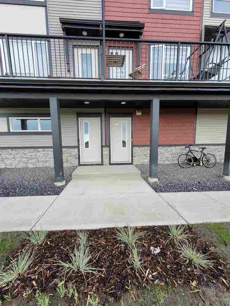 2-Bedroom witg Den Townhouse