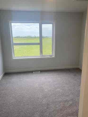 2-Bedroom witg Den Townhouse