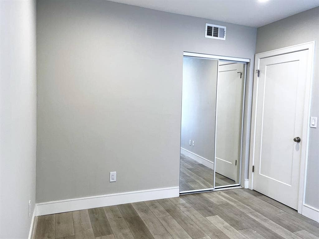 Coliving + Maid Cleaning + Laundry