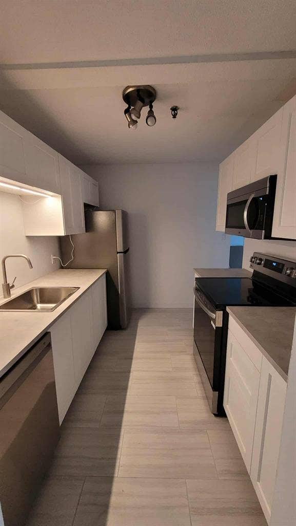 Newly renovated 2 bedroom condo
