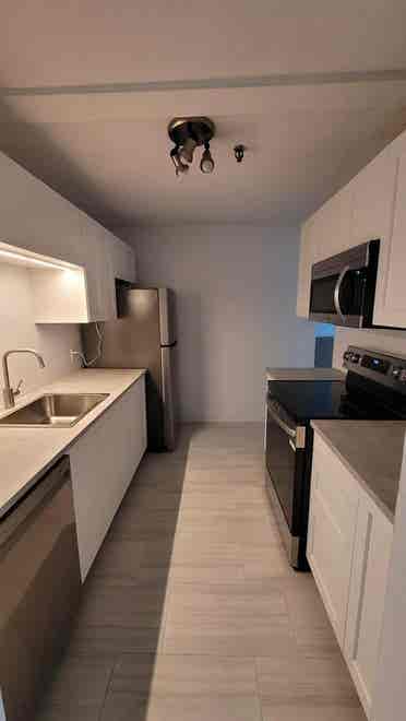 Newly renovated 2 bedroom condo