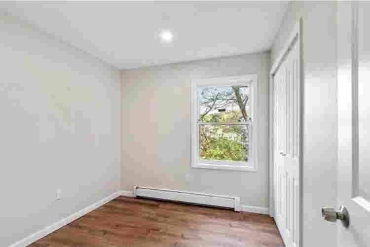 $ – Room in 3BR Townhouse