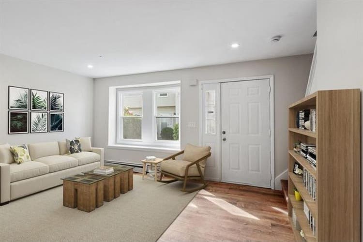 $ – Room in 3BR Townhouse