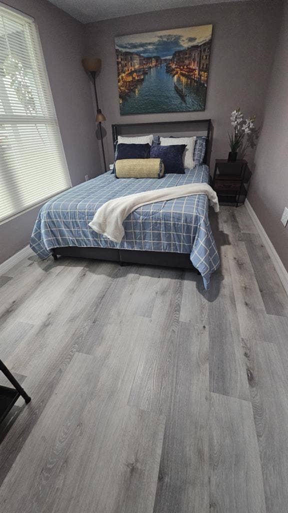 Cozy Room Furnished