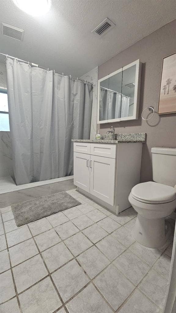 Cozy Room Furnished