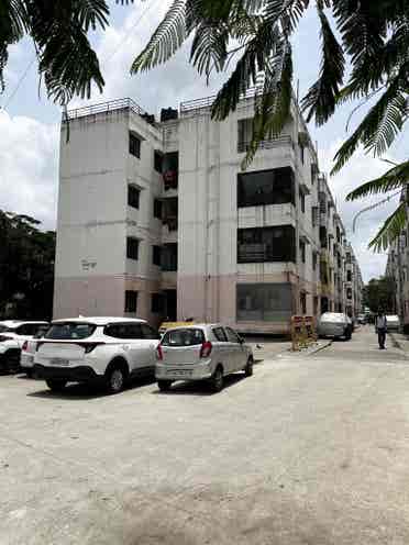 Cozy compact 1bhk Flat