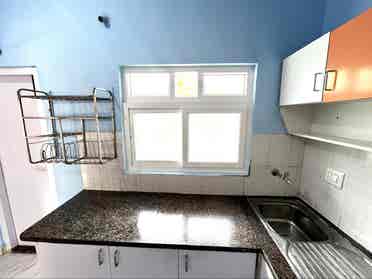 Cozy compact 1bhk Flat