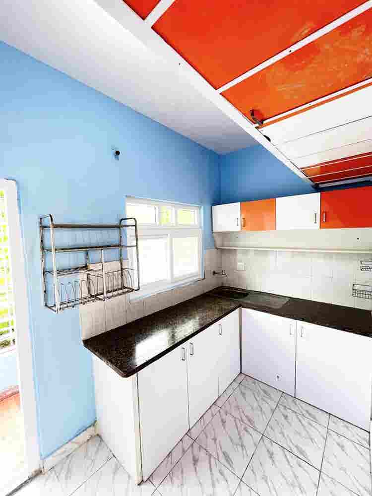 Cozy compact 1bhk Flat