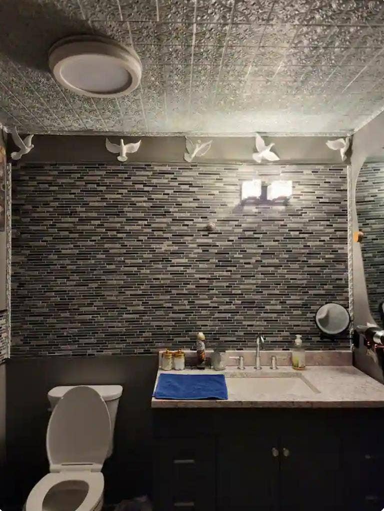 Hot Tub , Movie Theater , Gameroom
