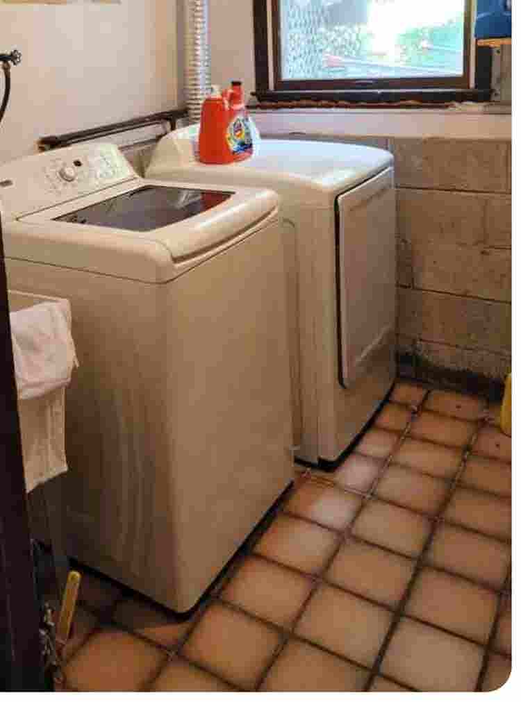 Hot Tub , Movie Theater , Gameroom