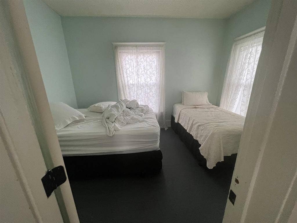 ISO roommate for spare bedroom